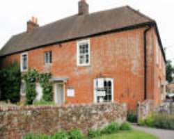 There is also an independent museum named Jane Austen's House Museum, situated in Hampshire, that is solely based on the life of the author. Jane spen